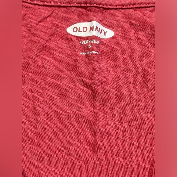 2 Old Navy EveryWear V-Neck Tank Tops Size Small - Picture 3 of 9